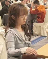 KOK体育平台体育-战鹰中盘胜13岁赵千越 此前已9连败！上次赢棋是熬老太太赢芮乃伟|梦百合杯|围棋|比赛|棋手|女子围甲_新浪体育_新浪新闻