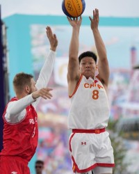 KOK体育平台体育-三人男篮战斗到最后，17比22不敌波兰遭遇连败