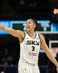 KOK体育平台-坎迪斯-帕克：我对中国的记忆不太好 住宿很凑合&amp;吃饭自己解决